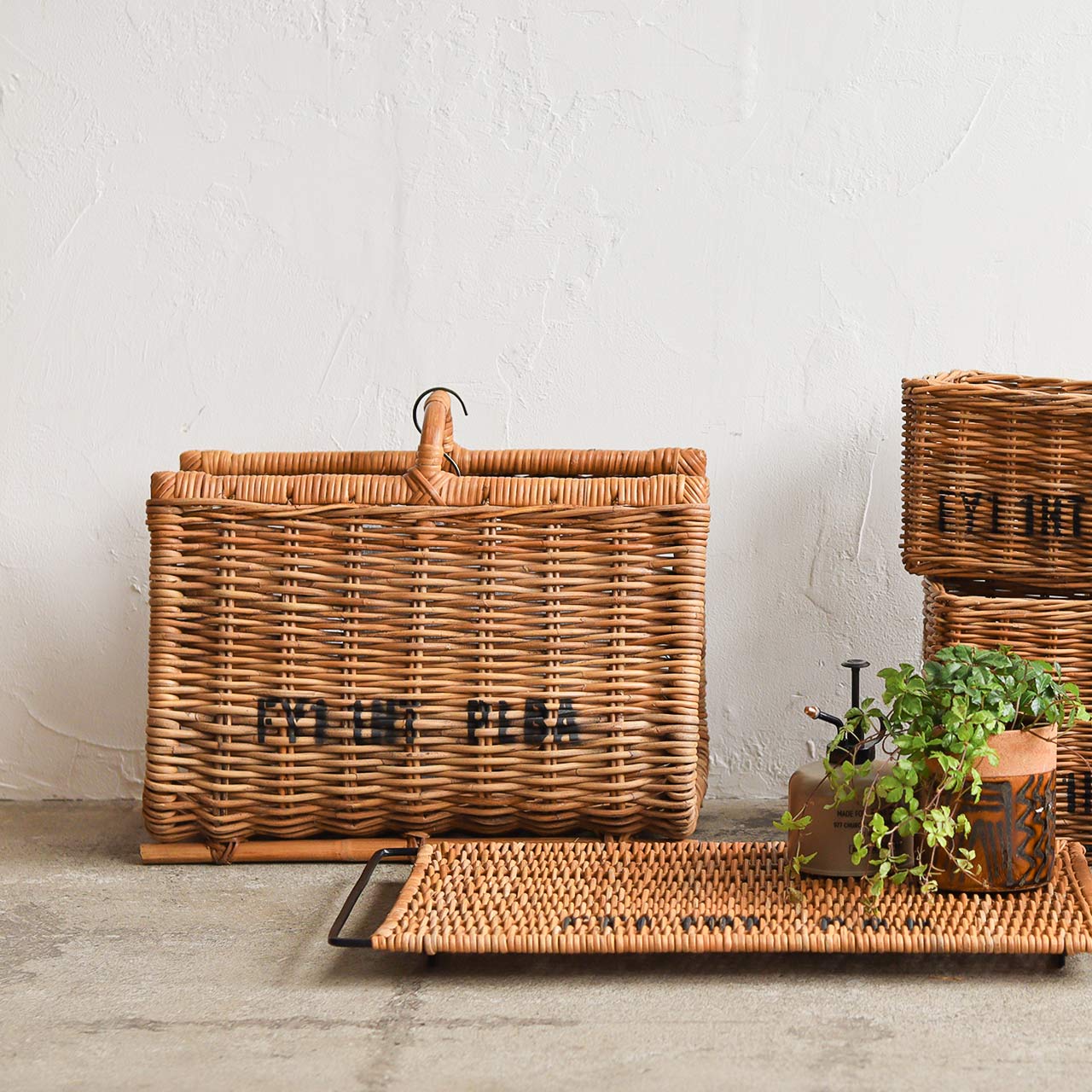 LOG STOCKER -BY THE AROROG.- / ログストッカー バイ ジ アラログ