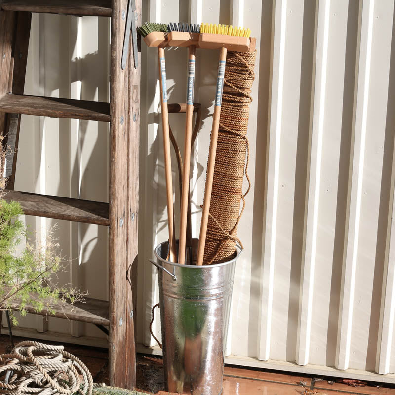 DECK BRUSH