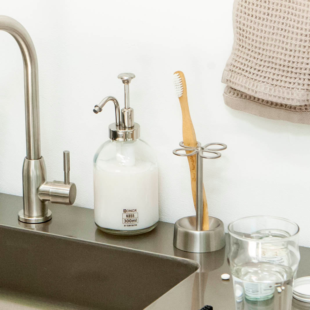 4-HOLES TOOTHBRUSH HOLDER