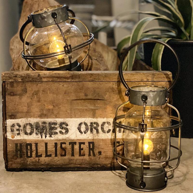 L.E.D LANTERN A.SILVER