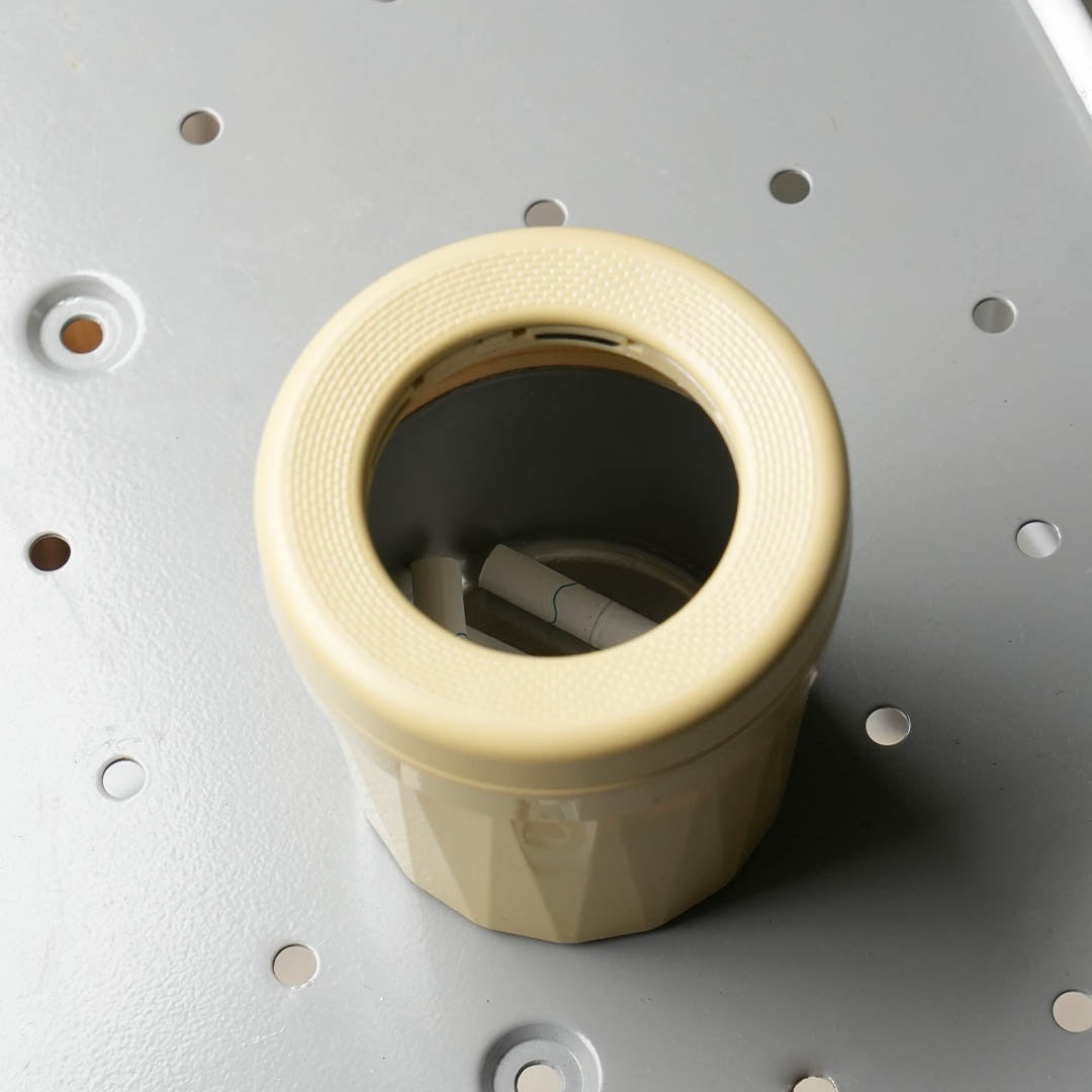 ASHTRAY FOR E-CIGARETTES