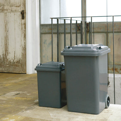PLASTIC TRASH CAN
