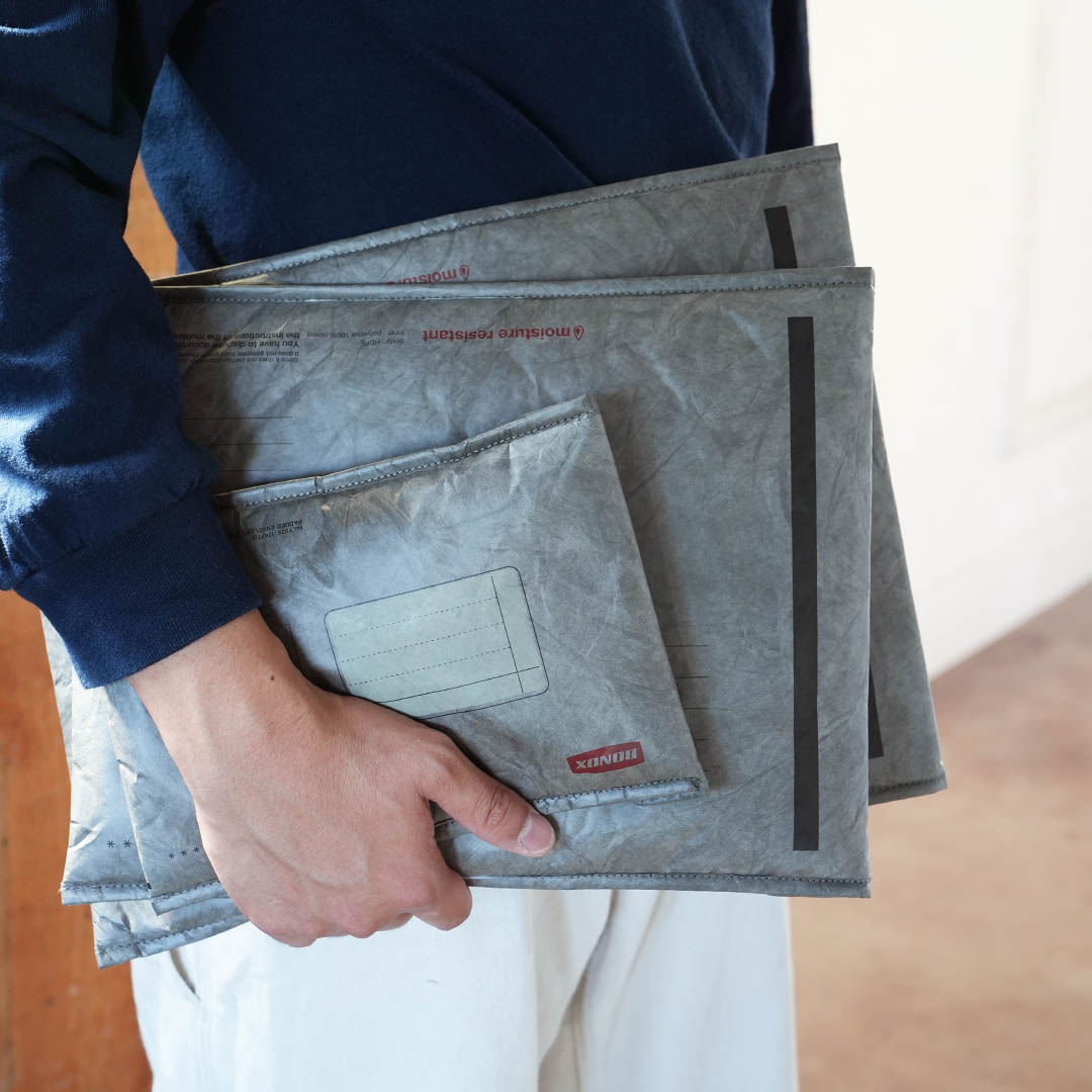 PADDED ENVELOPE BAG 