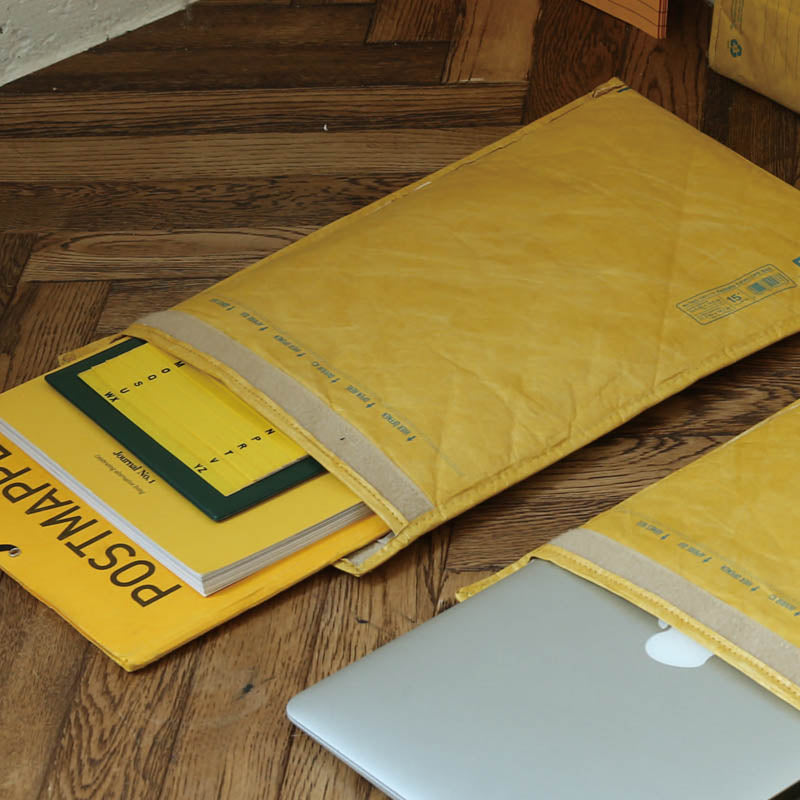 PADDED ENVELOPE BAG 